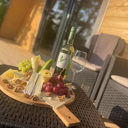 Fecske Chalet *